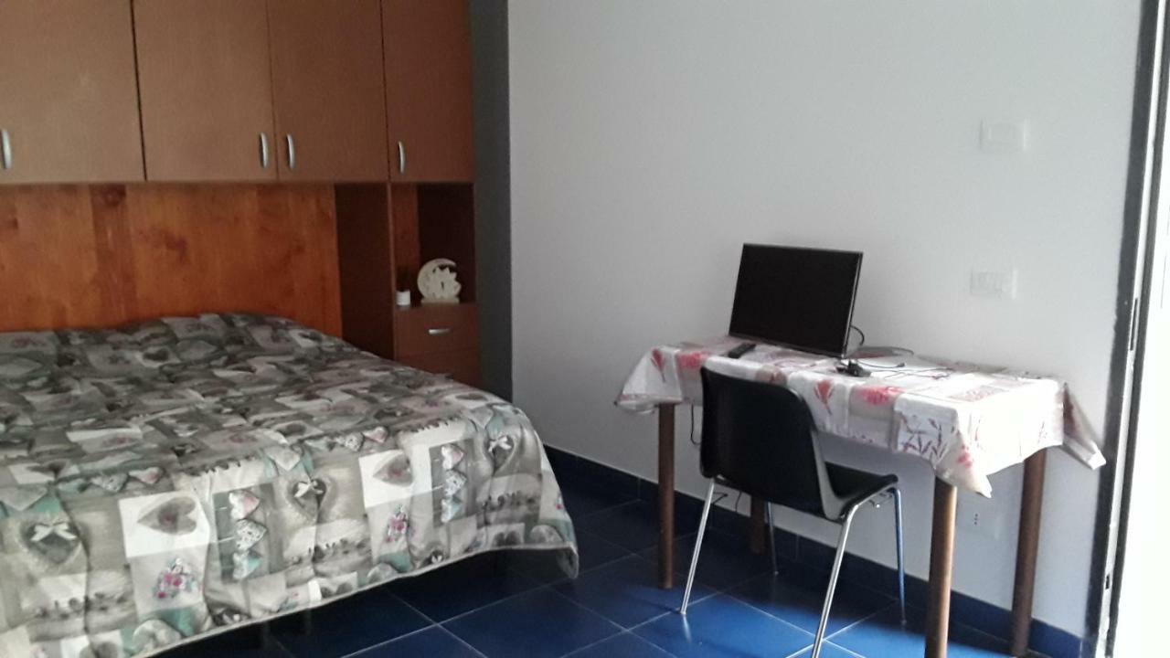 Archimede Apartment Pavia Exterior foto